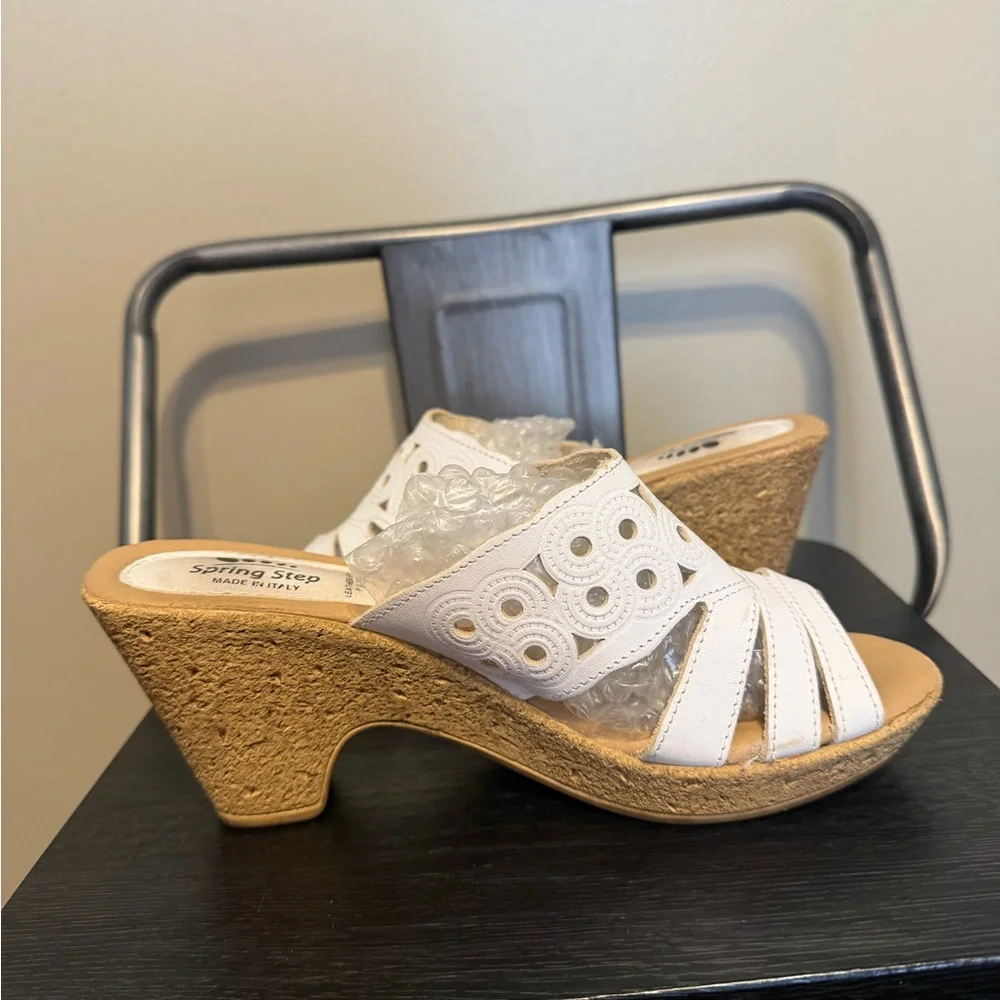 Spring Step White Leather Cutout Slide Sandals EU 38 Made in Italy Comfort Heels